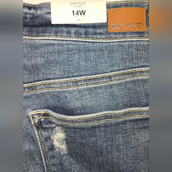NWT Judy Blue Eliza Mid Rise Button Fly Distressed Trouser Flare Jeans sz 14W - Picture 5 of 7